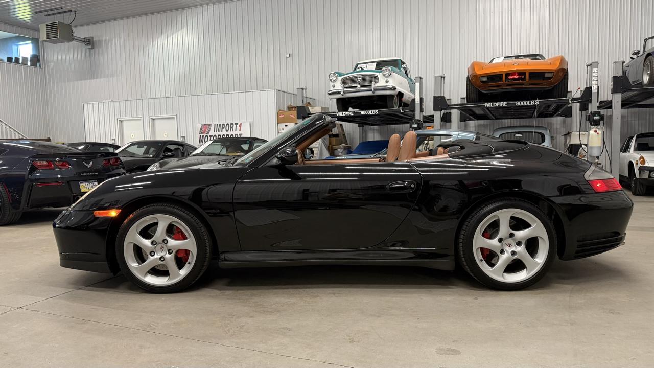 Porsche 911 2dr Cabriolet Carrera 4S 2004