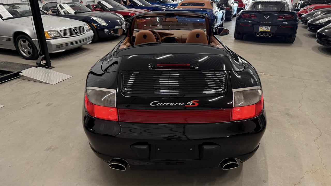 Porsche 911 2dr Cabriolet Carrera 4S 2004