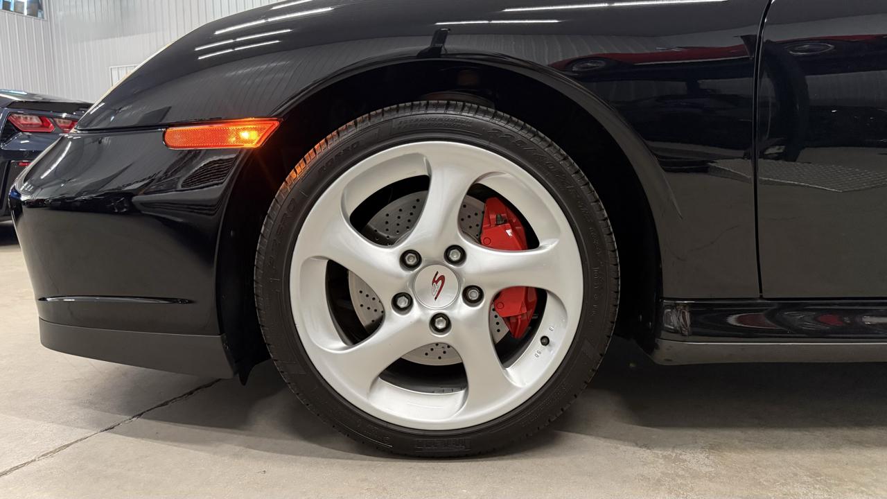 Porsche 911 2dr Cabriolet Carrera 4S 2004