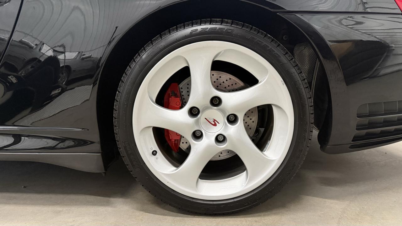 Porsche 911 2dr Cabriolet Carrera 4S 2004