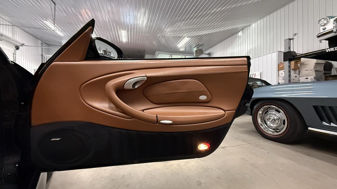 Porsche 911 2dr Cabriolet Carrera 4S 2004