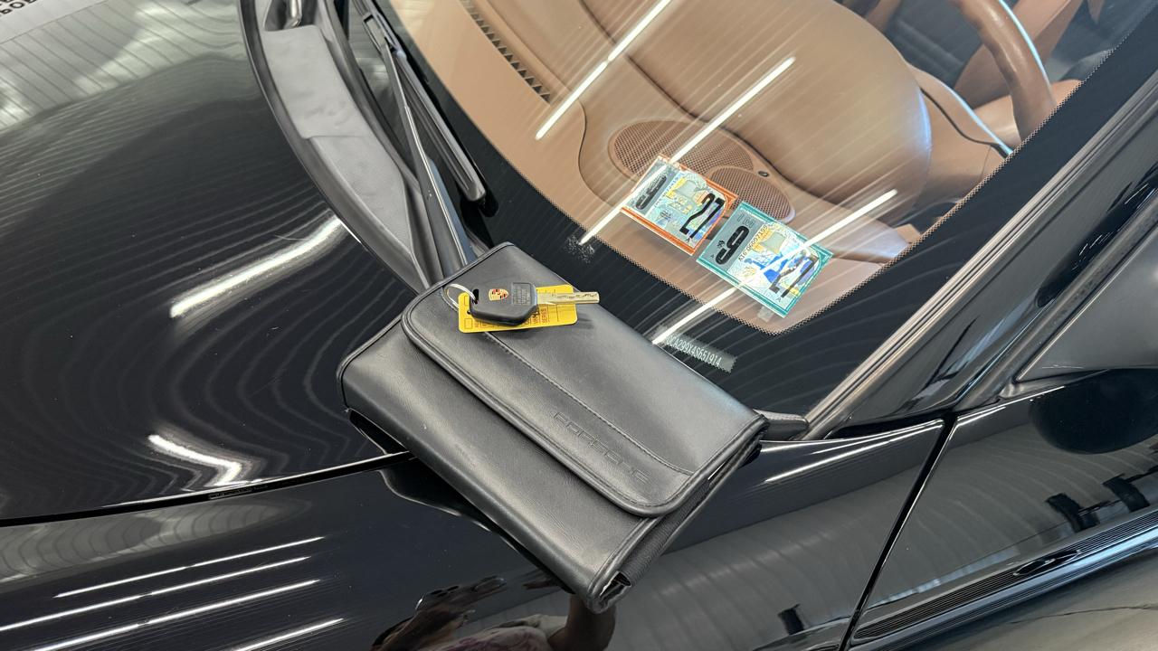 Porsche 911 2dr Cabriolet Carrera 4S 2004