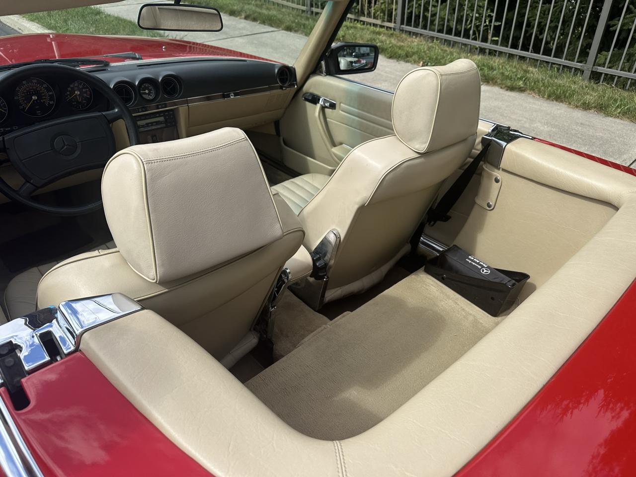 Mercedes-Benz 560 Series 2dr Roadster 560SL 1988