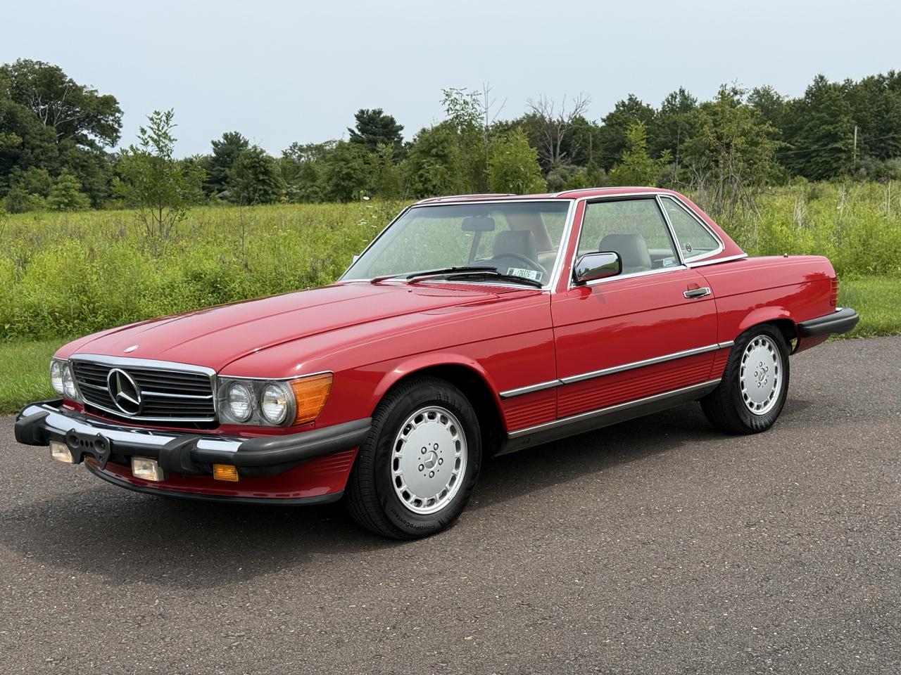 Mercedes-Benz 560 Series 2dr Roadster 560SL 1988