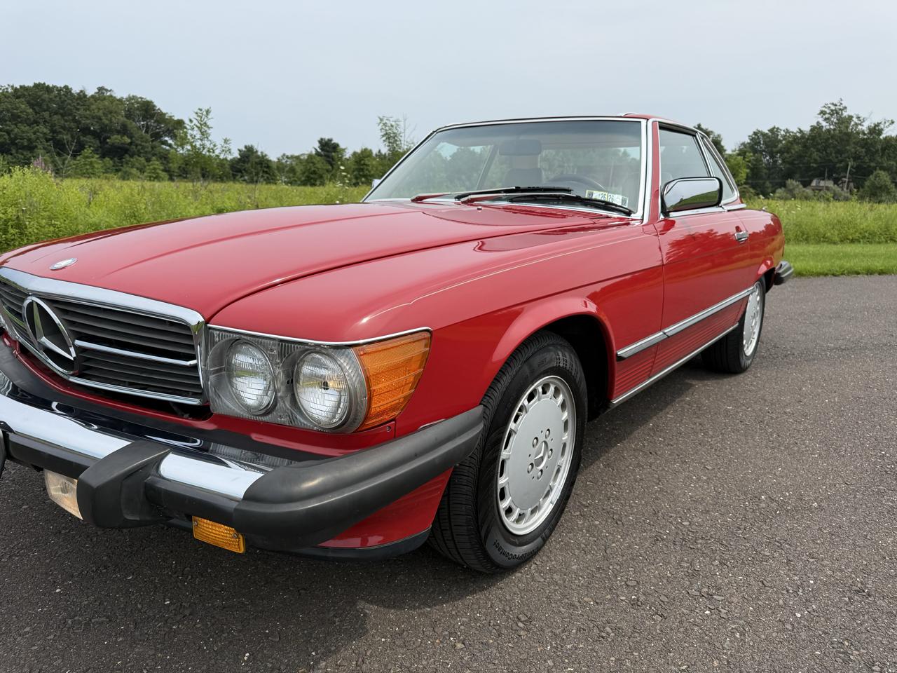 Mercedes-Benz 560 Series 2dr Roadster 560SL 1988