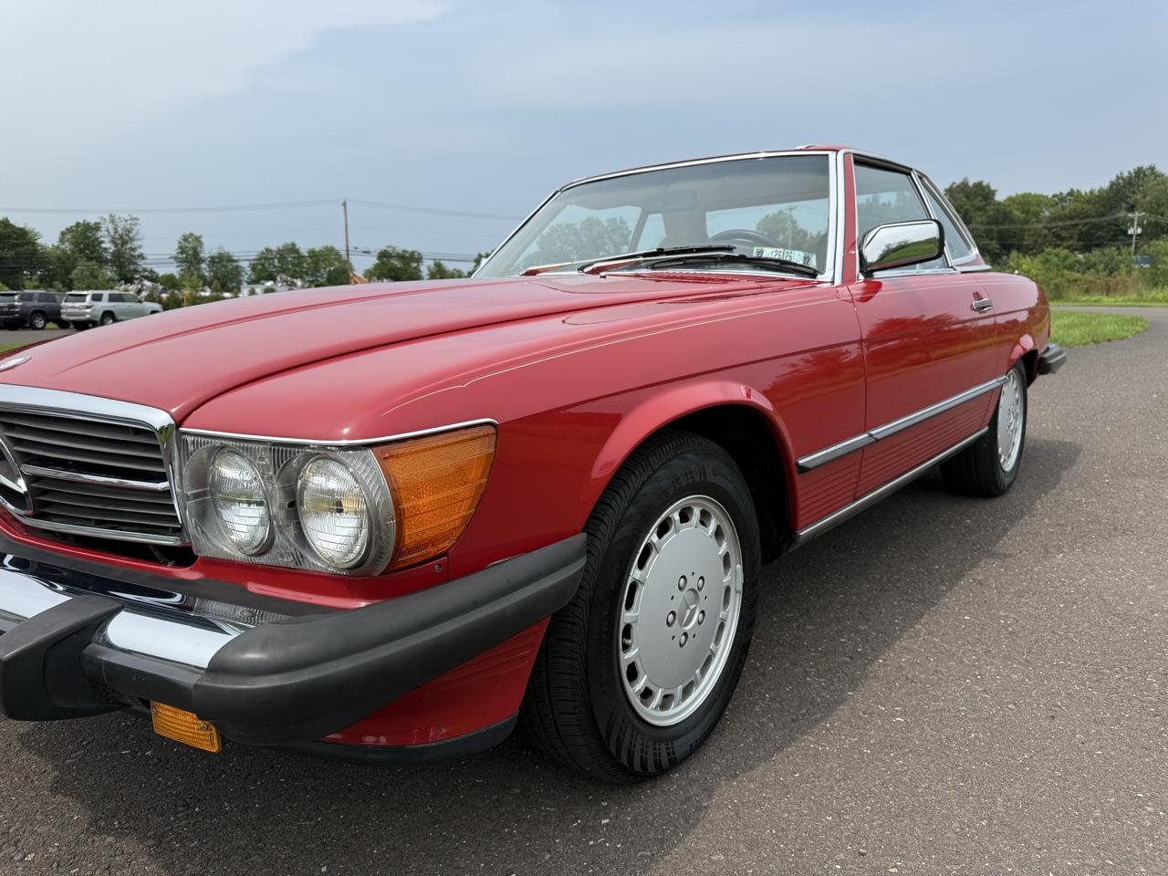 Mercedes-Benz 560 Series 2dr Roadster 560SL 1988