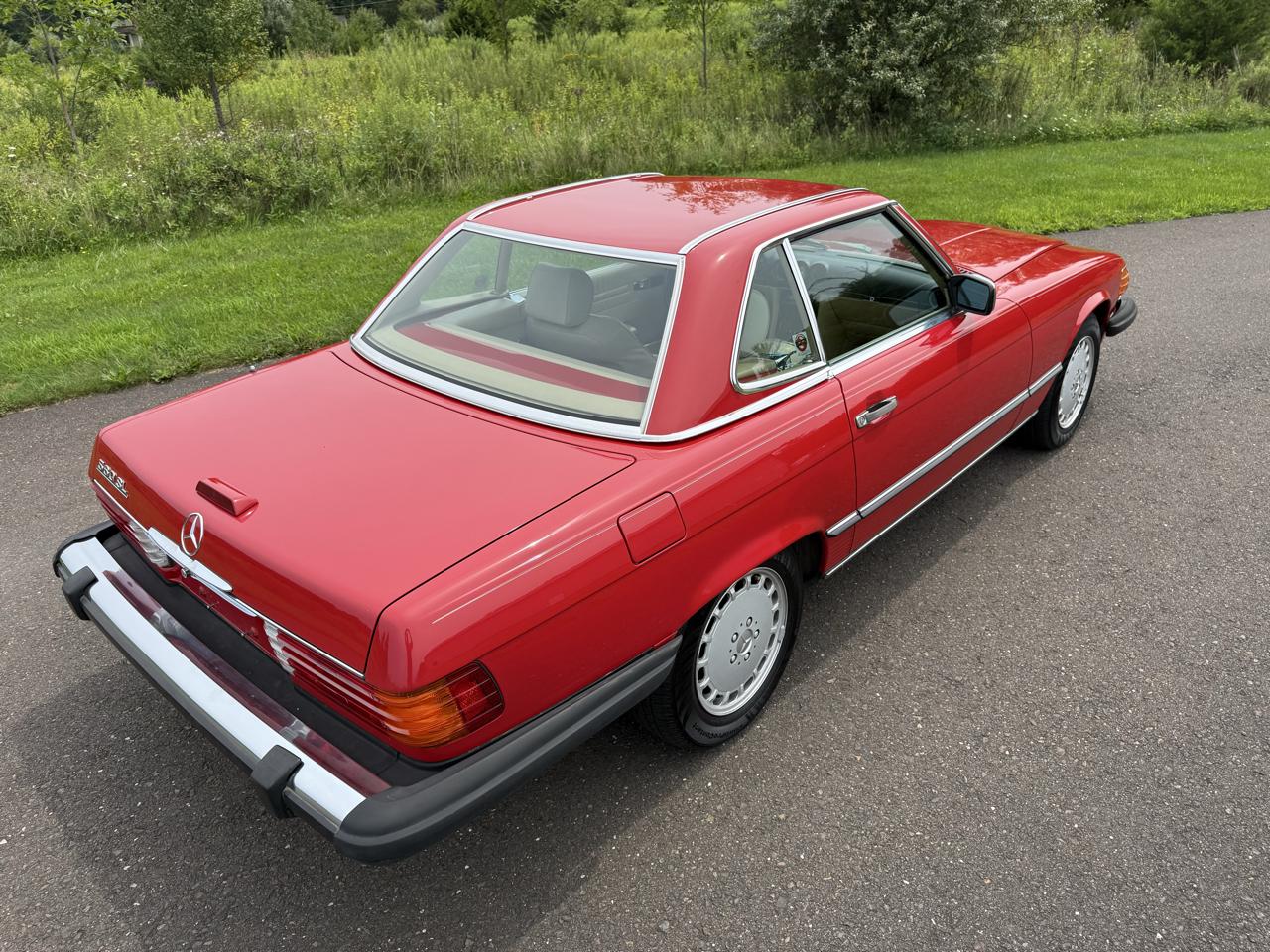 Mercedes-Benz 560 Series 2dr Roadster 560SL 1988