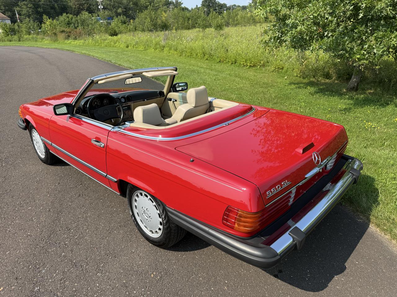Mercedes-Benz 560 Series 2dr Roadster 560SL 1988