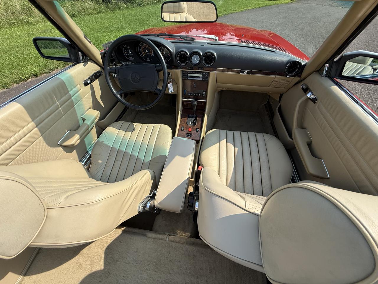 Mercedes-Benz 560 Series 2dr Roadster 560SL 1988