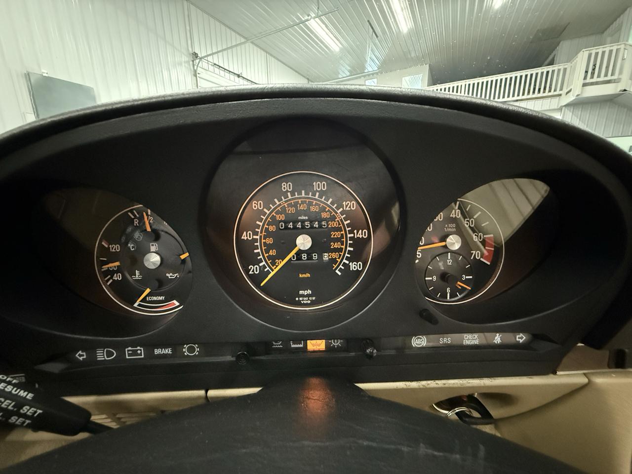 Mercedes-Benz 560 Series 2dr Roadster 560SL 1988