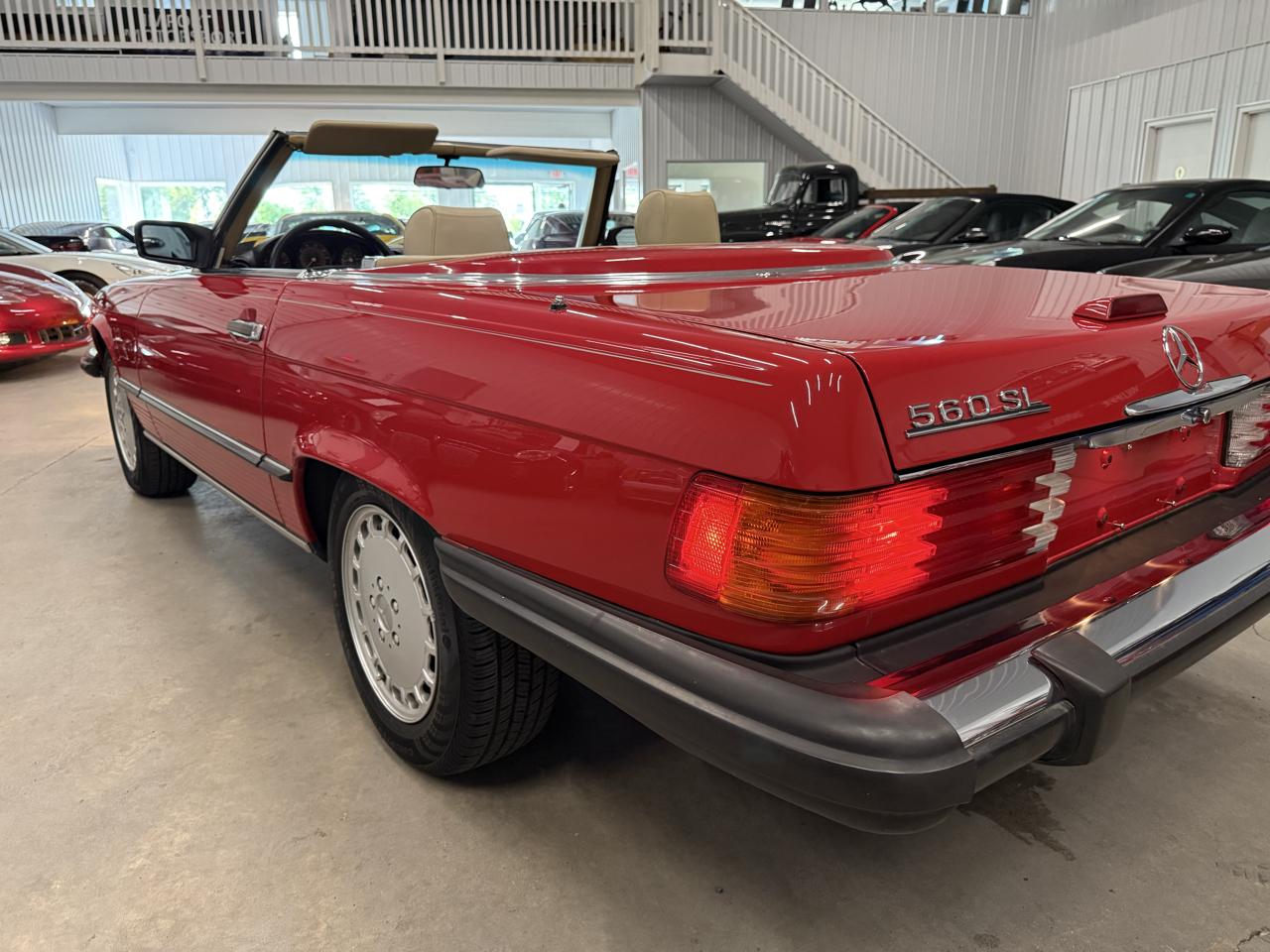 Mercedes-Benz 560 Series 2dr Roadster 560SL 1988