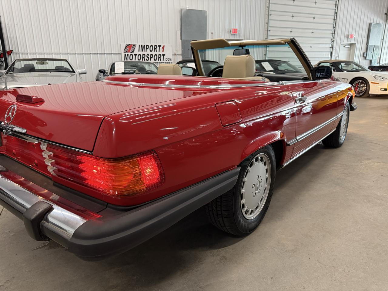 Mercedes-Benz 560 Series 2dr Roadster 560SL 1988