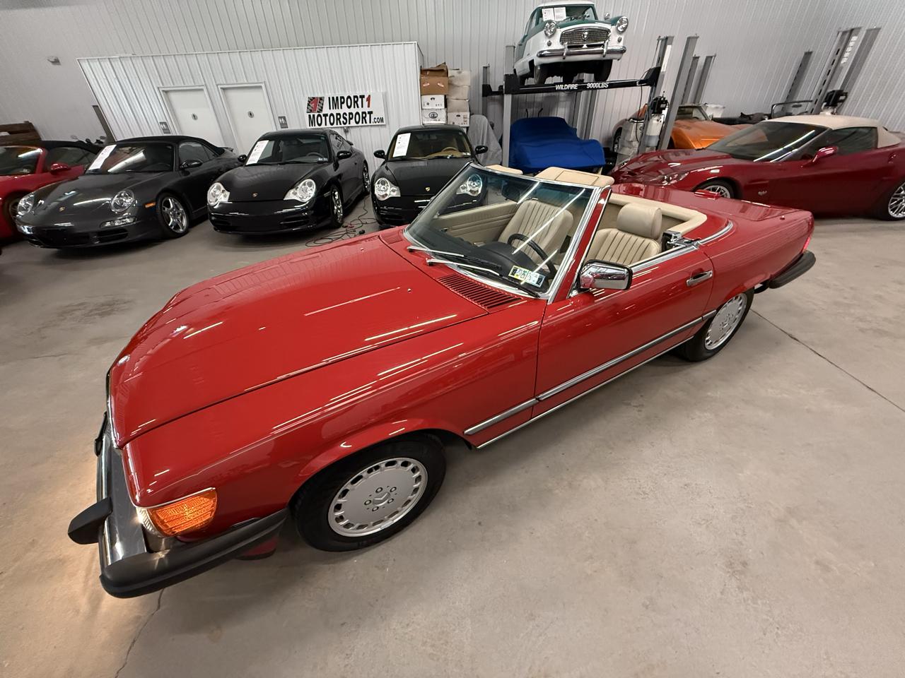 Mercedes-Benz 560 Series 2dr Roadster 560SL 1988