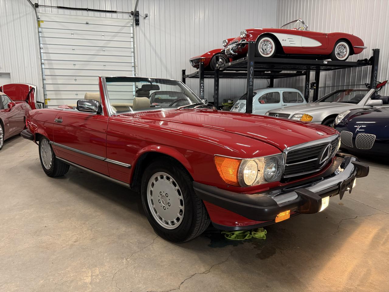 Mercedes-Benz 560 Series 2dr Roadster 560SL 1988