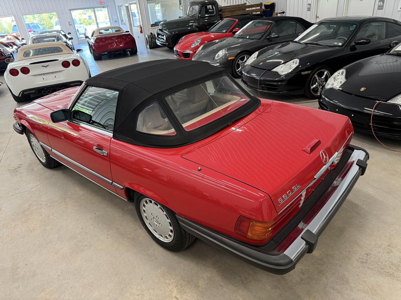 Mercedes-Benz 560 Series 2dr Roadster 560SL 1988