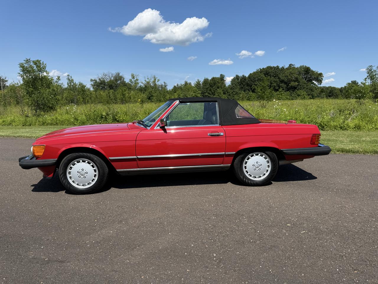 Mercedes-Benz 560 Series 2dr Roadster 560SL 1988