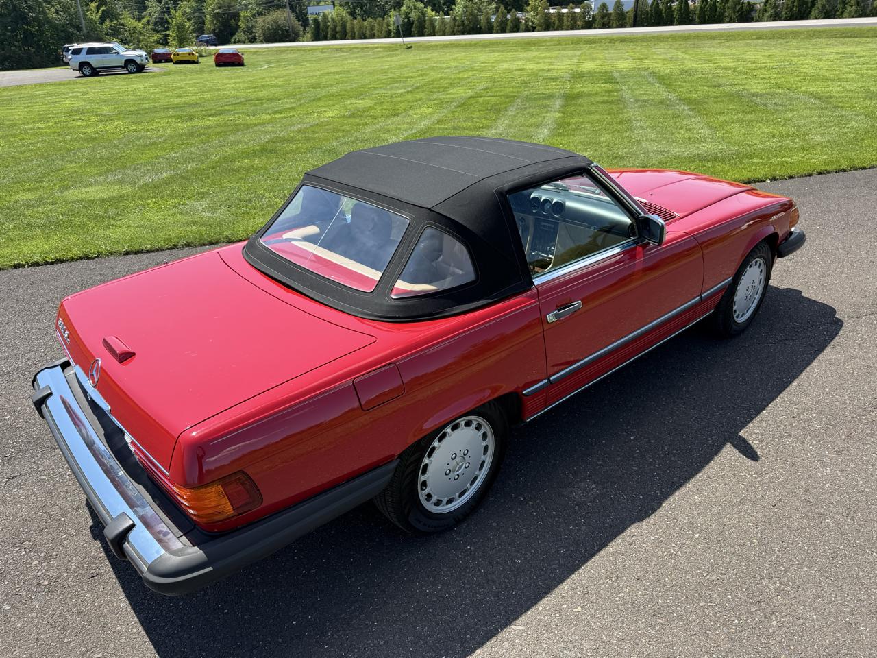 Mercedes-Benz 560 Series 2dr Roadster 560SL 1988