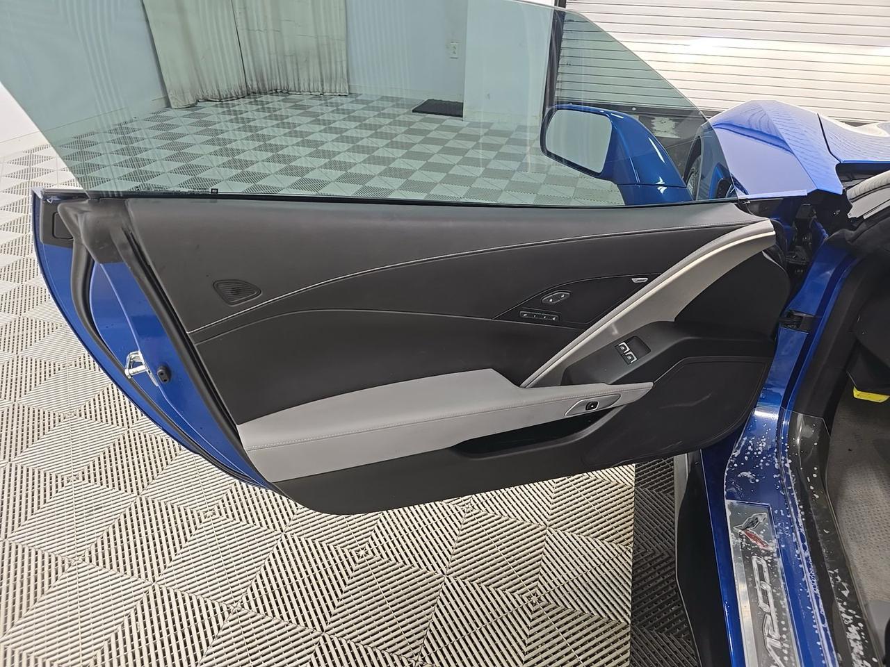 Chevrolet Corvette Stingray 2dr Cpe w/3LT 2014