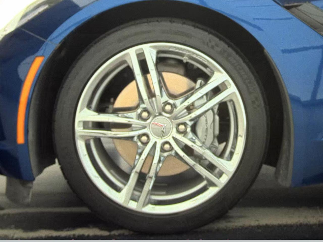 Chevrolet Corvette 2dr Stingray Cpe w/2LT 2017