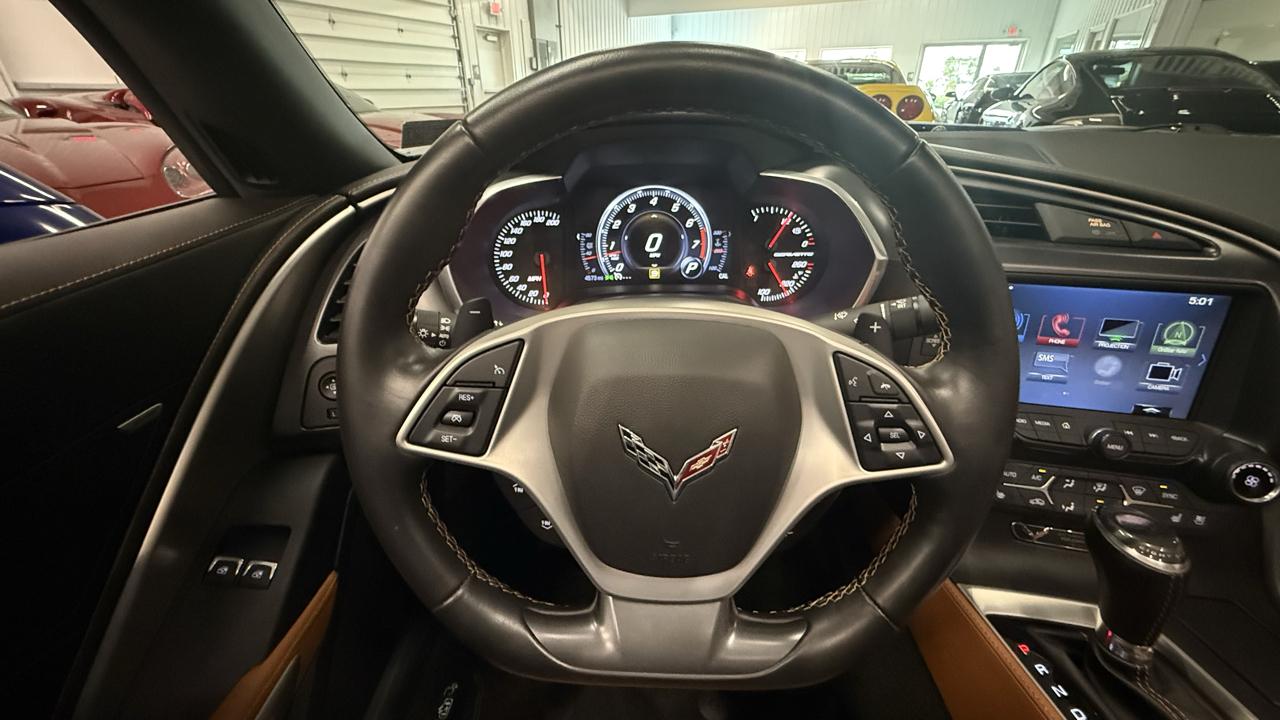 Chevrolet Corvette 2dr Stingray Cpe w/2LT 2017