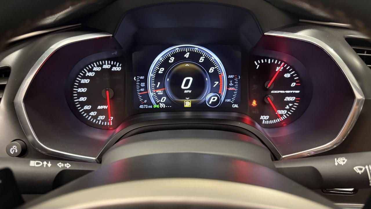 Chevrolet Corvette 2dr Stingray Cpe w/2LT 2017