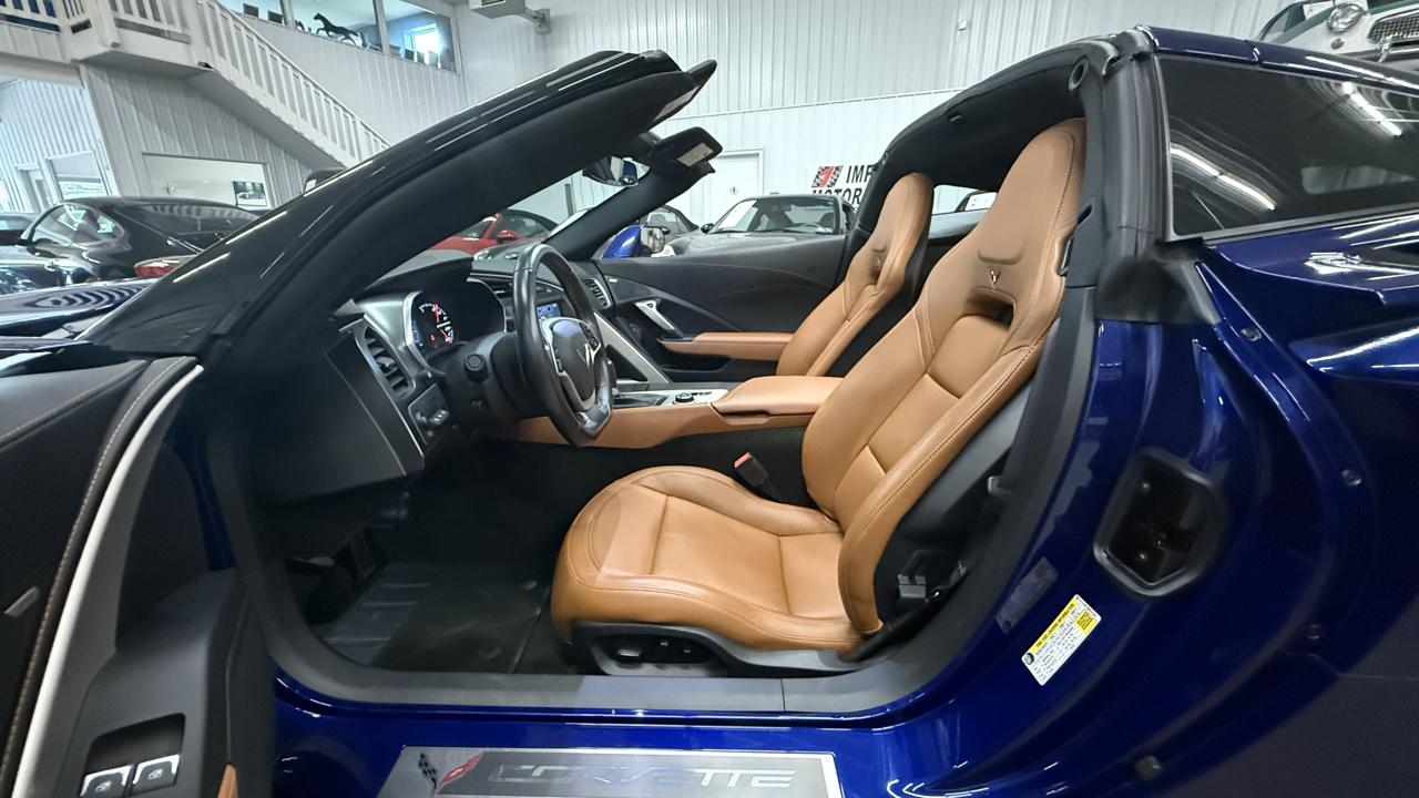 Chevrolet Corvette 2dr Stingray Cpe w/2LT 2017