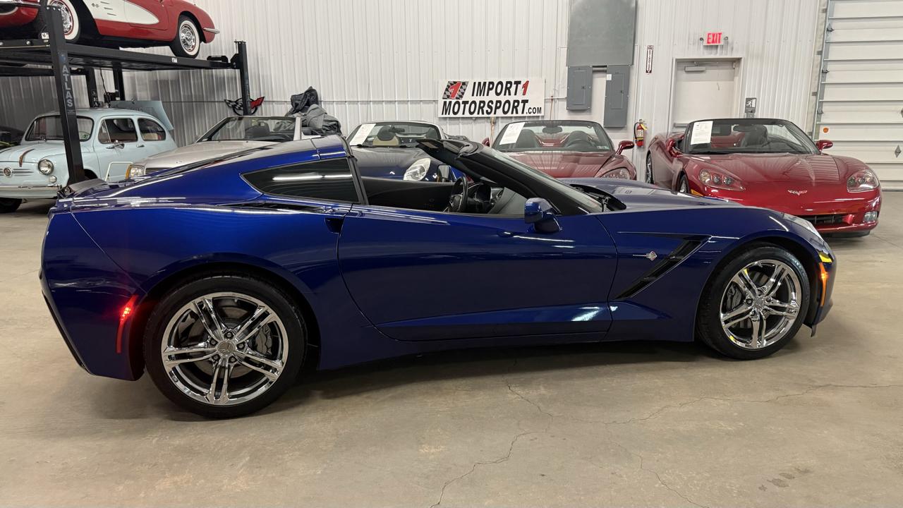 Chevrolet Corvette 2dr Stingray Cpe w/2LT 2017