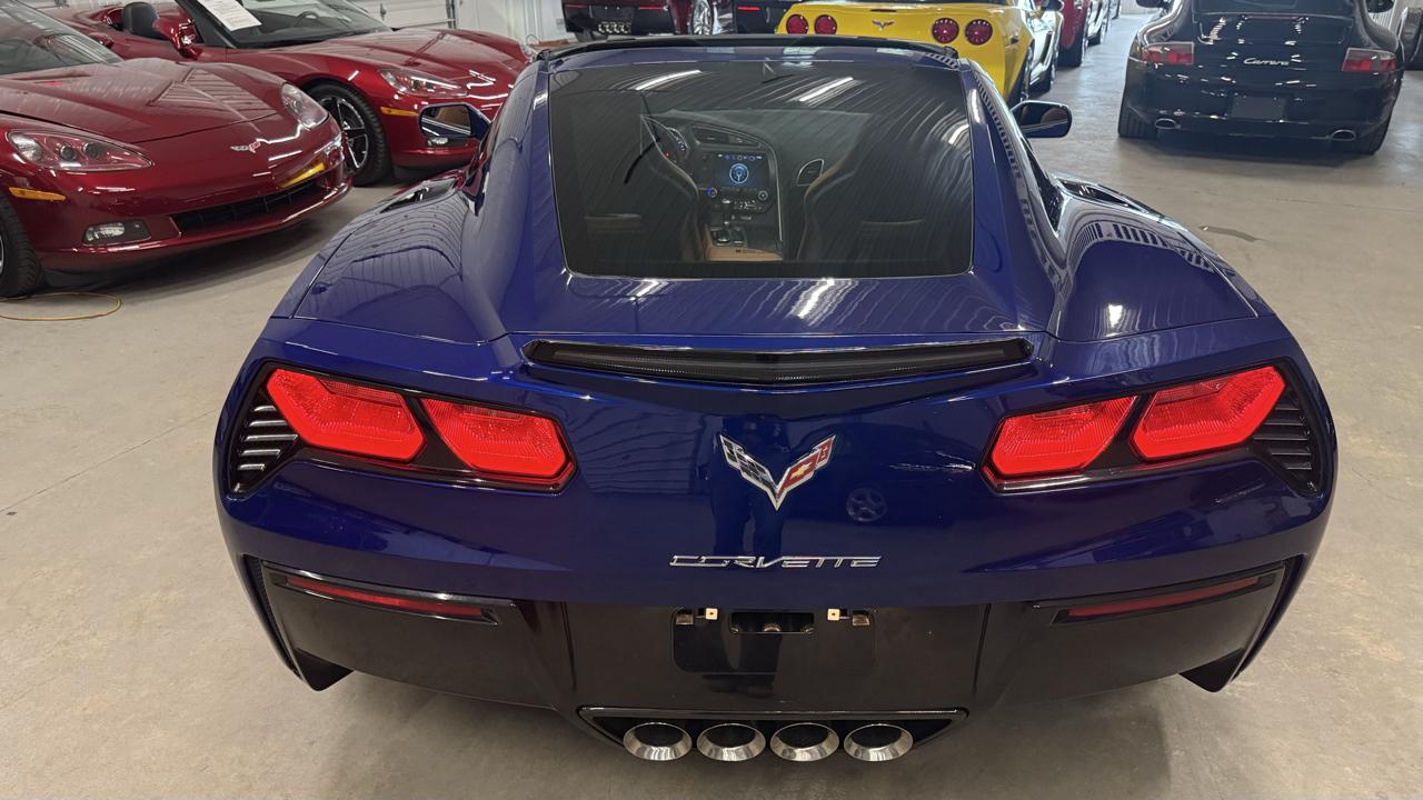 Chevrolet Corvette 2dr Stingray Cpe w/2LT 2017