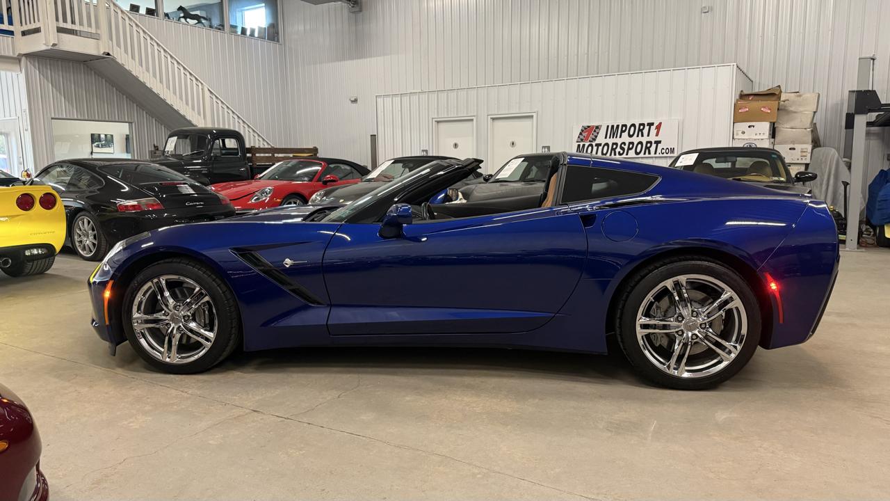 Chevrolet Corvette 2dr Stingray Cpe w/2LT 2017