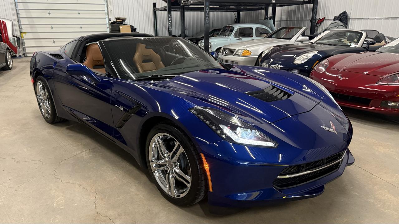 Chevrolet Corvette 2dr Stingray Cpe w/2LT 2017