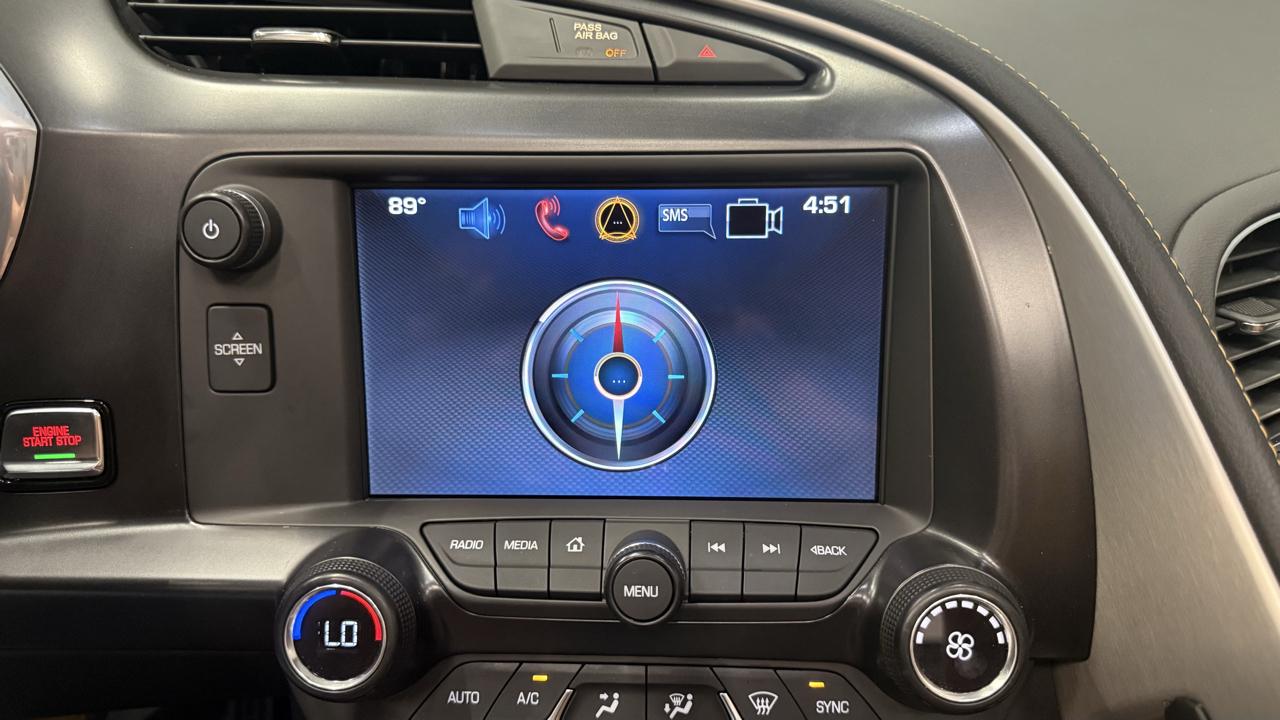 Chevrolet Corvette 2dr Stingray Cpe w/2LT 2017