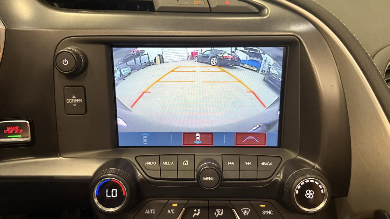 Chevrolet Corvette 2dr Stingray Cpe w/2LT 2017
