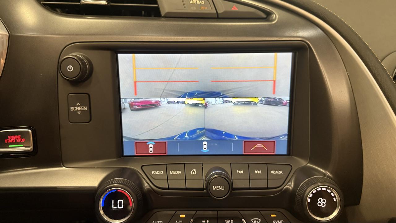 Chevrolet Corvette 2dr Stingray Cpe w/2LT 2017