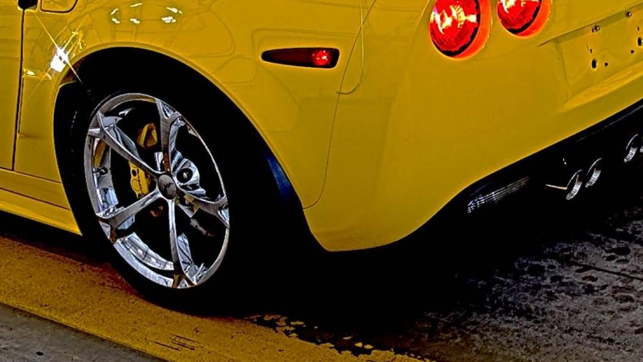 Chevrolet Corvette 2dr Cpe Z16 Grand Sport w/3LT 2012