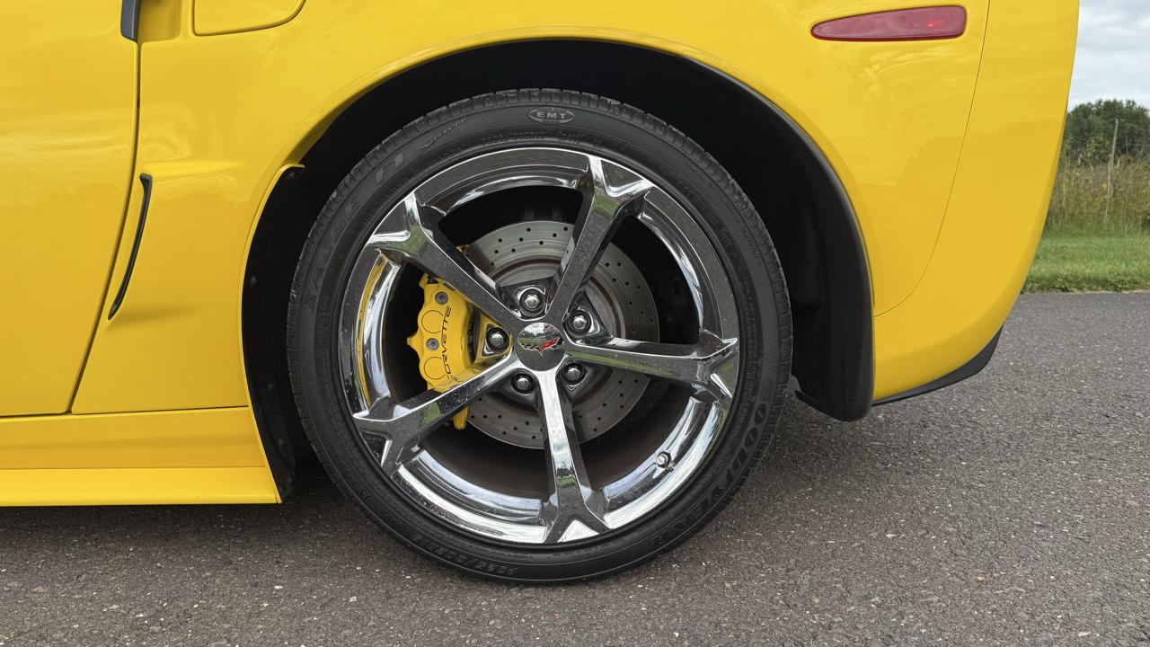 Chevrolet Corvette 2dr Cpe Z16 Grand Sport w/3LT 2012