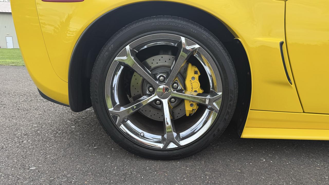 Chevrolet Corvette 2dr Cpe Z16 Grand Sport w/3LT 2012