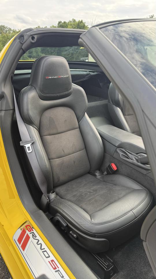 Chevrolet Corvette 2dr Cpe Z16 Grand Sport w/3LT 2012