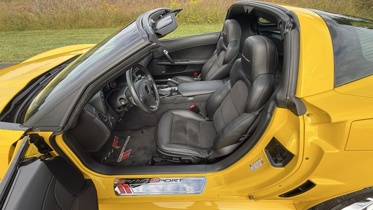 Chevrolet Corvette 2dr Cpe Z16 Grand Sport w/3LT 2012