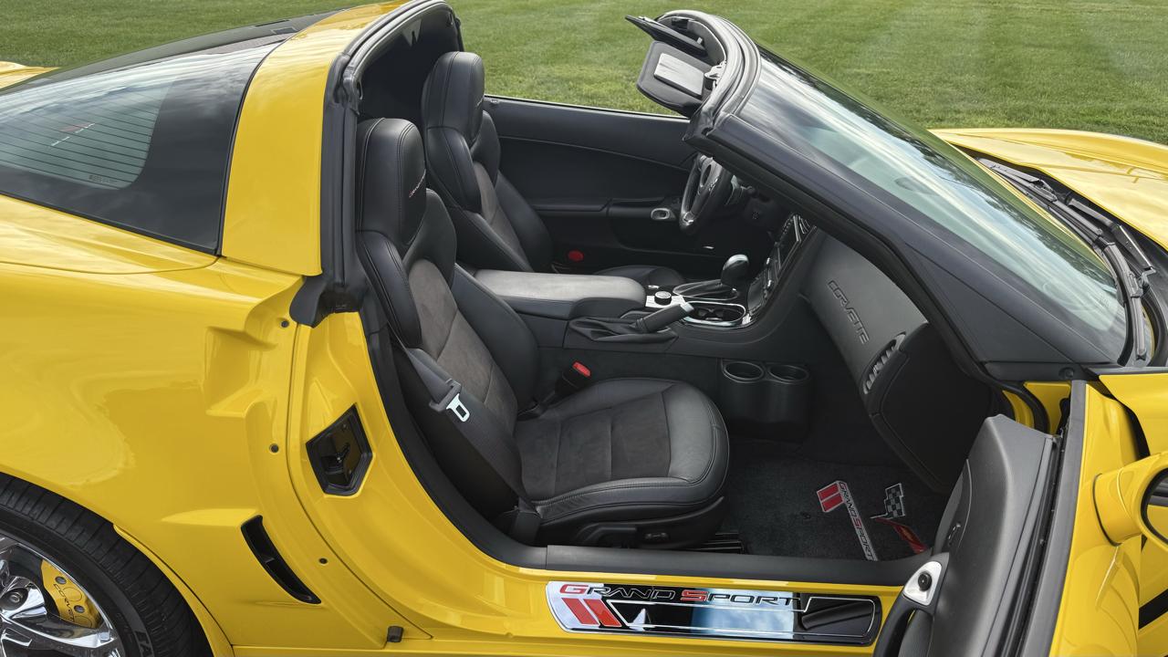 Chevrolet Corvette 2dr Cpe Z16 Grand Sport w/3LT 2012