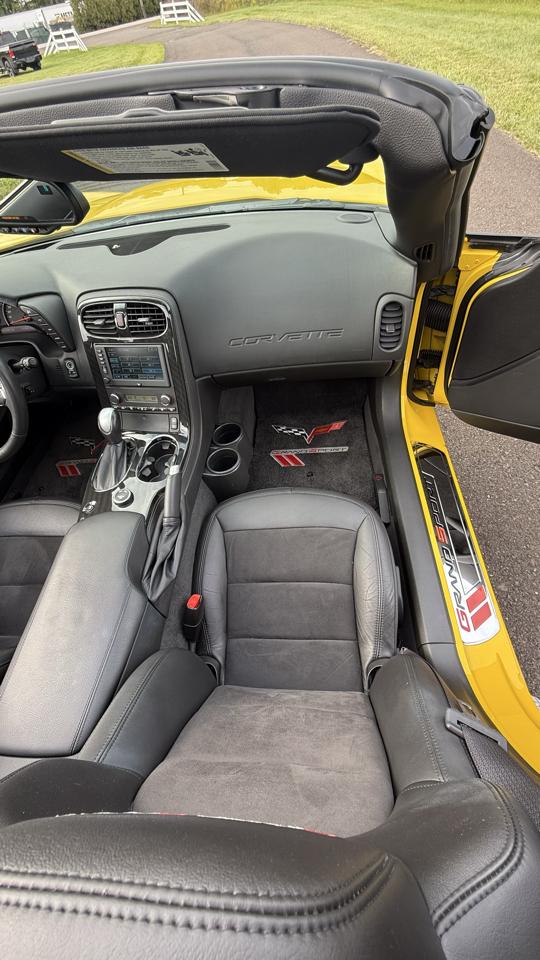 Chevrolet Corvette 2dr Cpe Z16 Grand Sport w/3LT 2012