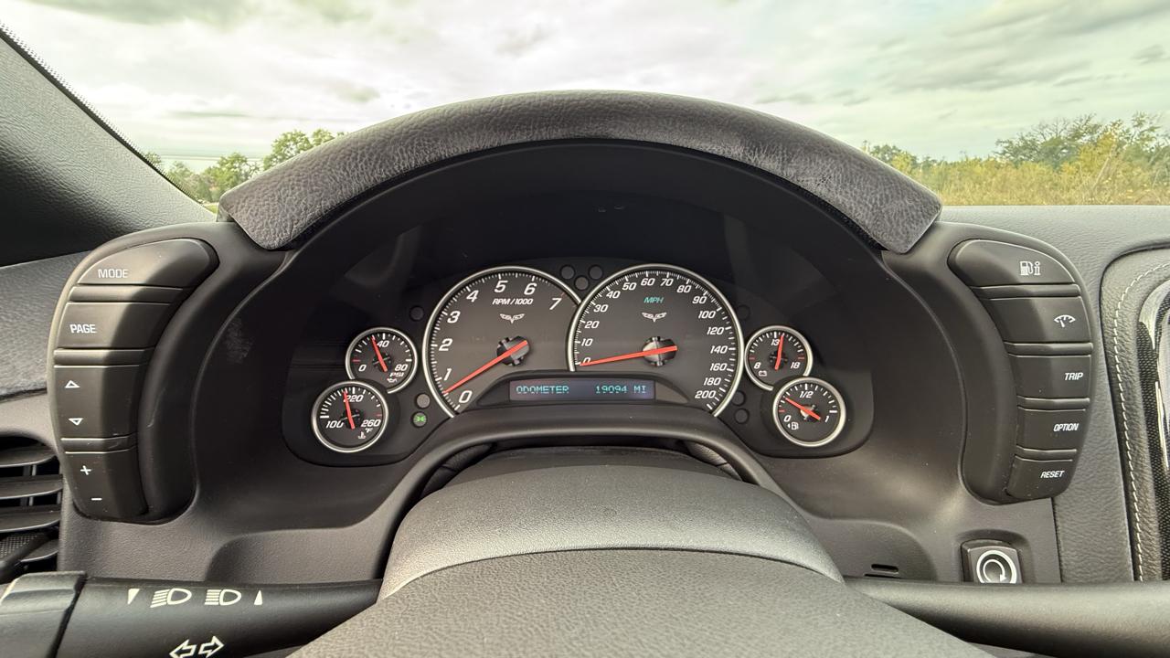 Chevrolet Corvette 2dr Cpe Z16 Grand Sport w/3LT 2012