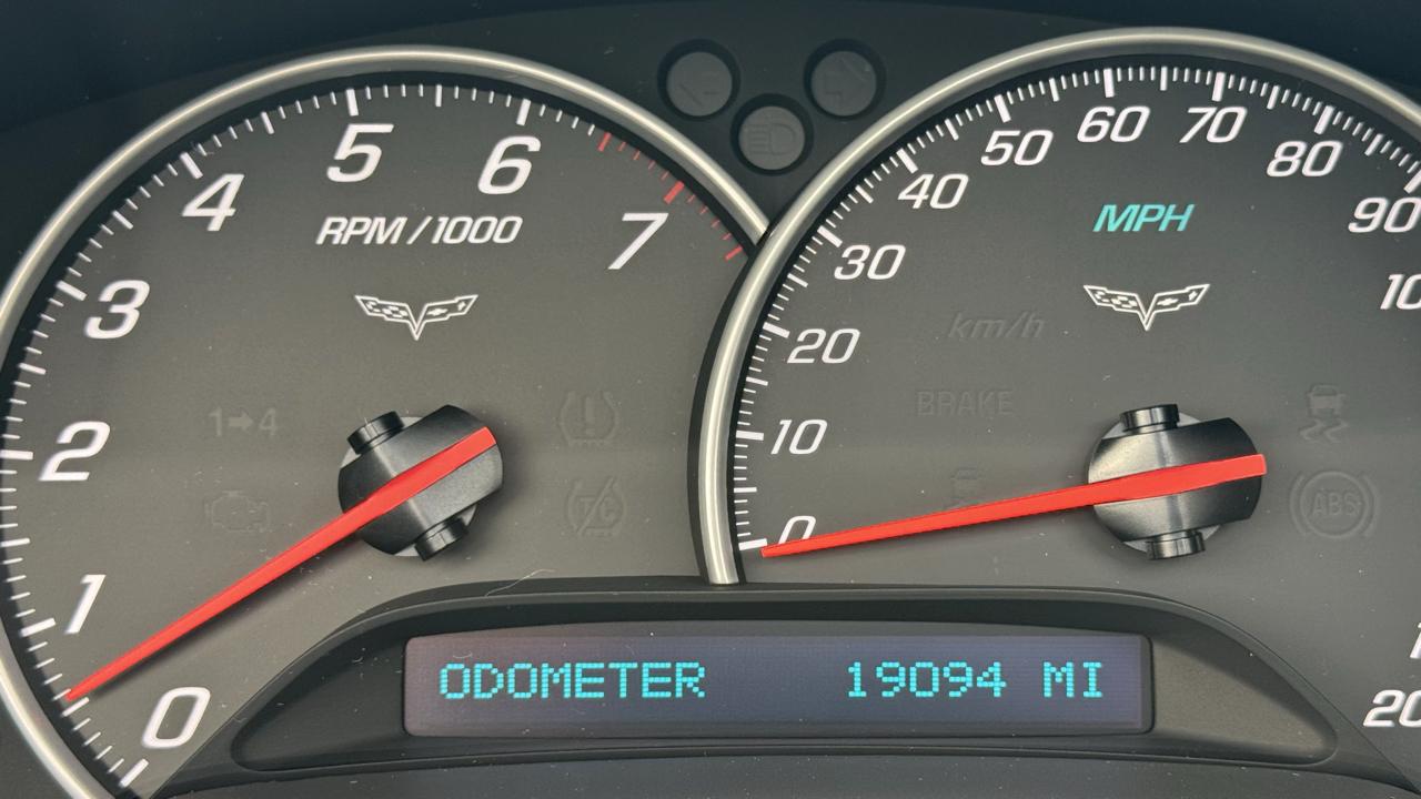 Chevrolet Corvette 2dr Cpe Z16 Grand Sport w/3LT 2012
