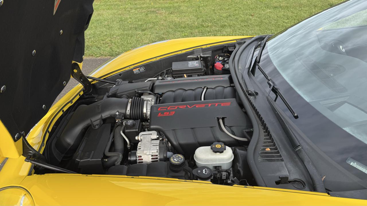 Chevrolet Corvette 2dr Cpe Z16 Grand Sport w/3LT 2012