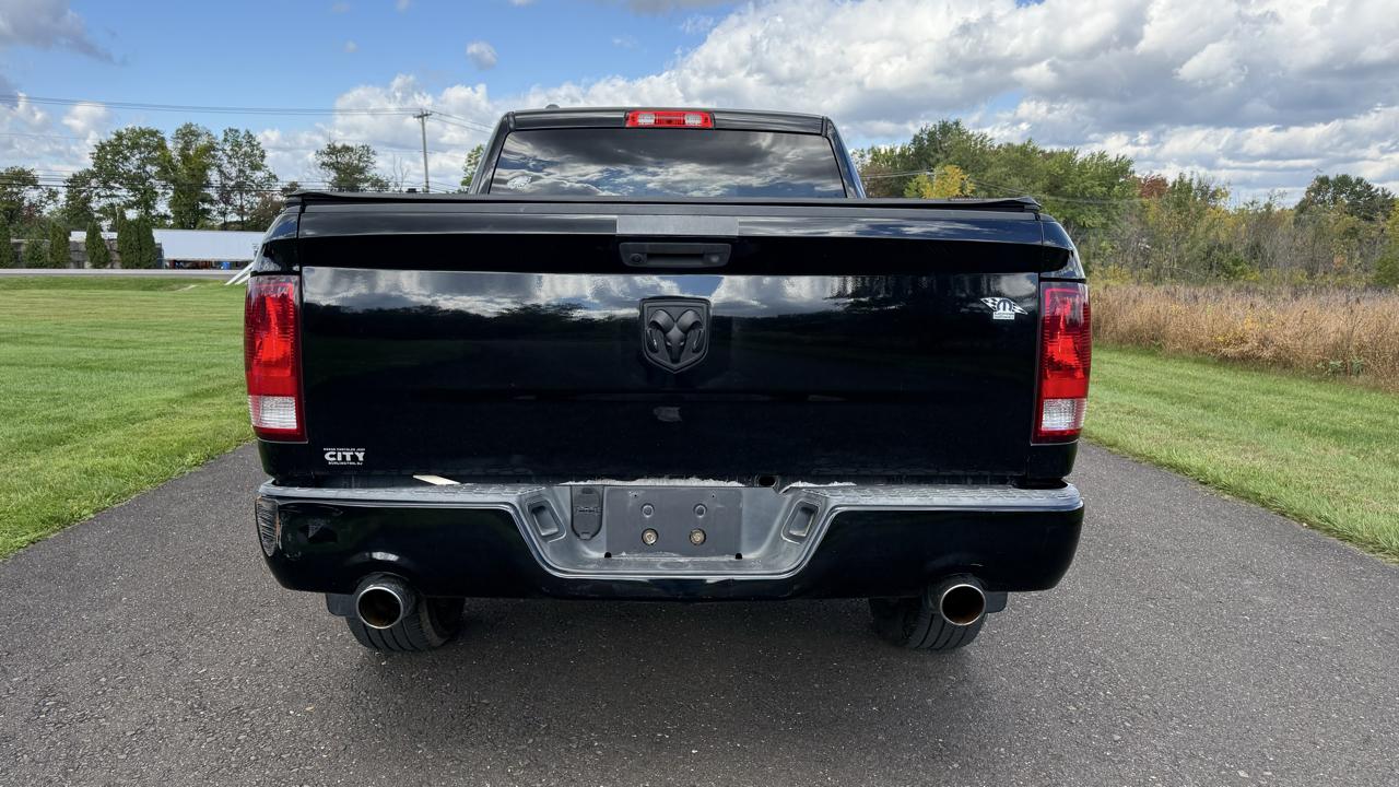 RAM 1500 4WD Quad Cab 140.5" Express 2014