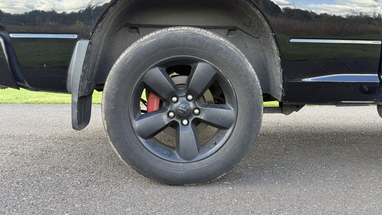 RAM 1500 4WD Quad Cab 140.5" Express 2014