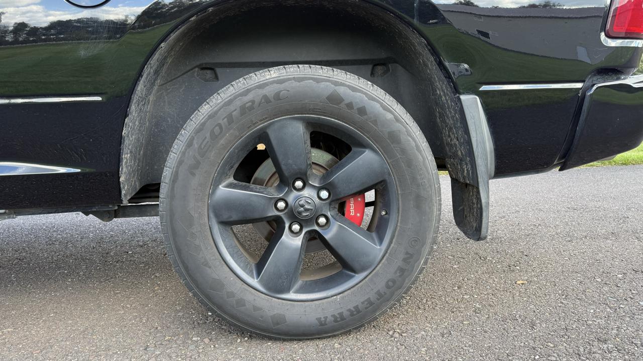 RAM 1500 4WD Quad Cab 140.5" Express 2014