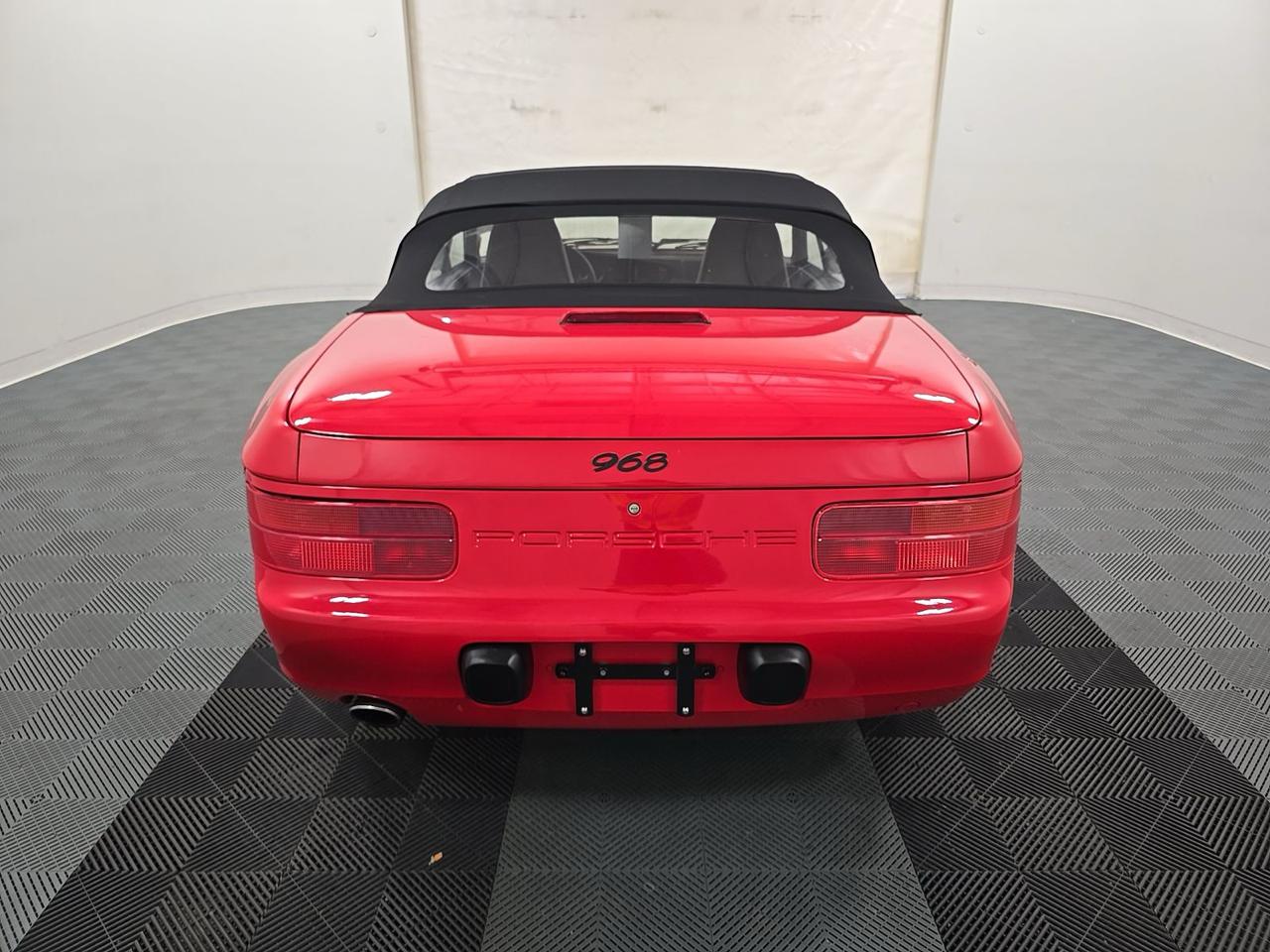 Porsche 968 2dr Cabriolet 6-Spd 1992