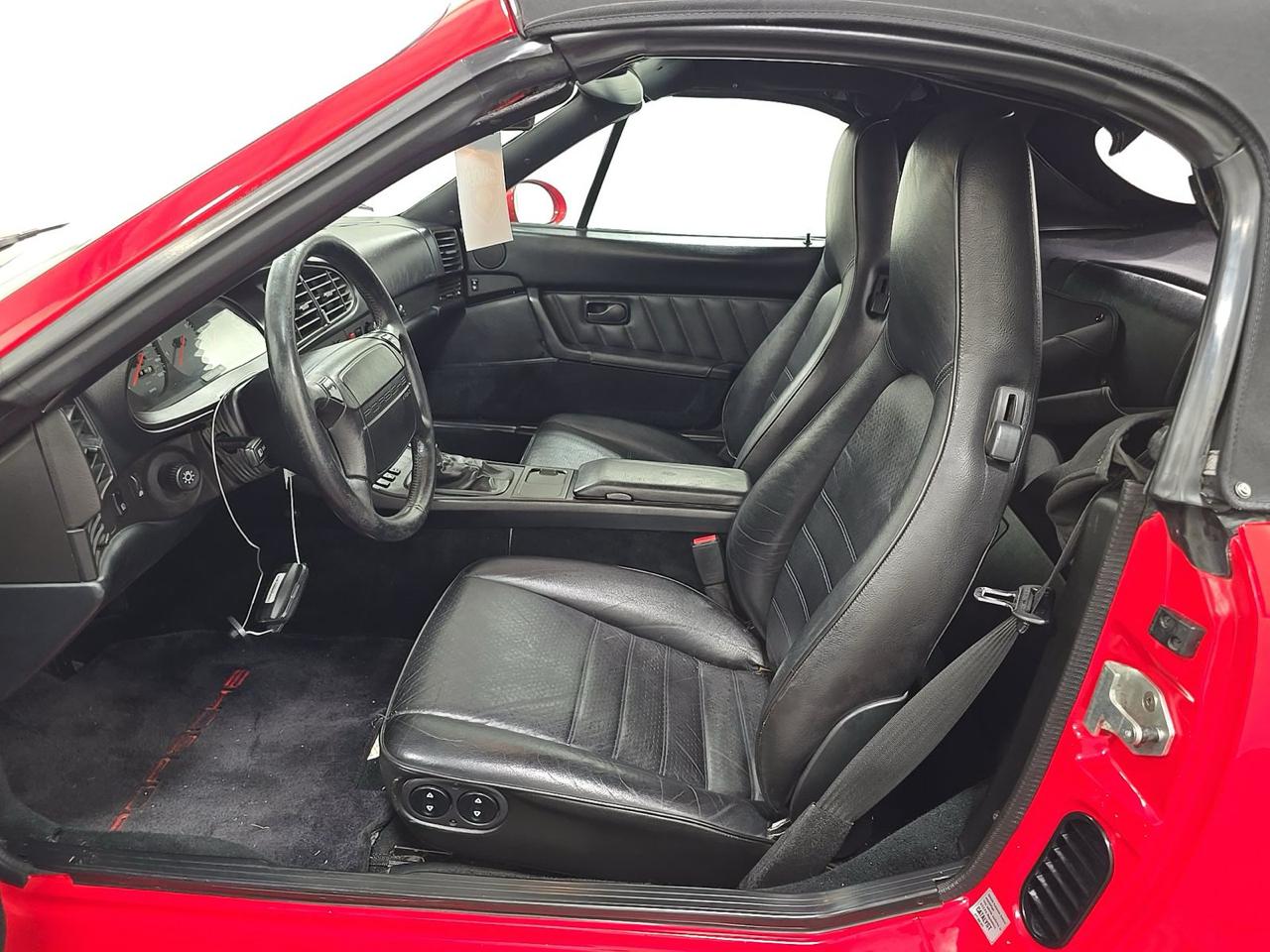 Porsche 968 2dr Cabriolet 6-Spd 1992
