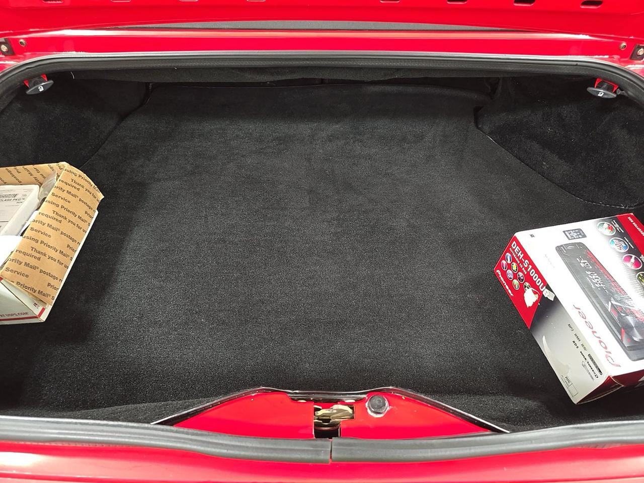 Porsche 968 2dr Cabriolet 6-Spd 1992