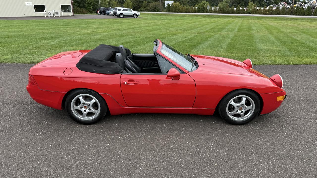 Porsche 968 2dr Cabriolet 6-Spd 1992